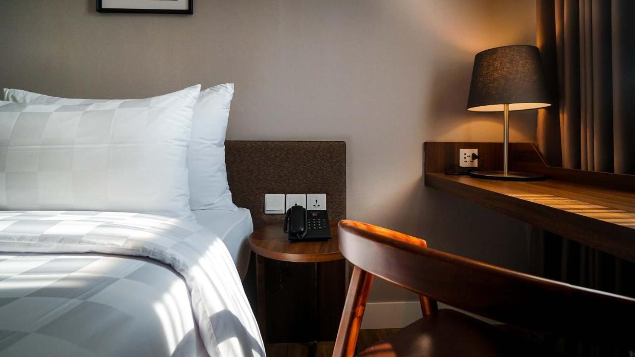 Tuscany Boutique Hotel South Tangerang Ngoại thất bức ảnh