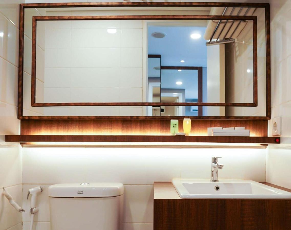 Tuscany Boutique Hotel South Tangerang Phòng bức ảnh